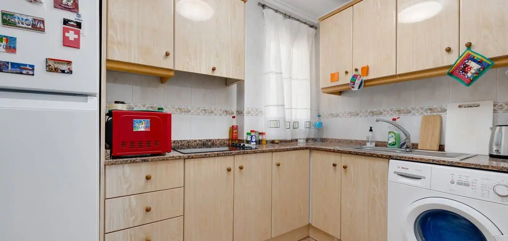 Cuina de Apartament en venda en Torrevieja amb Aire condicionat, Calefacció i Terrassa