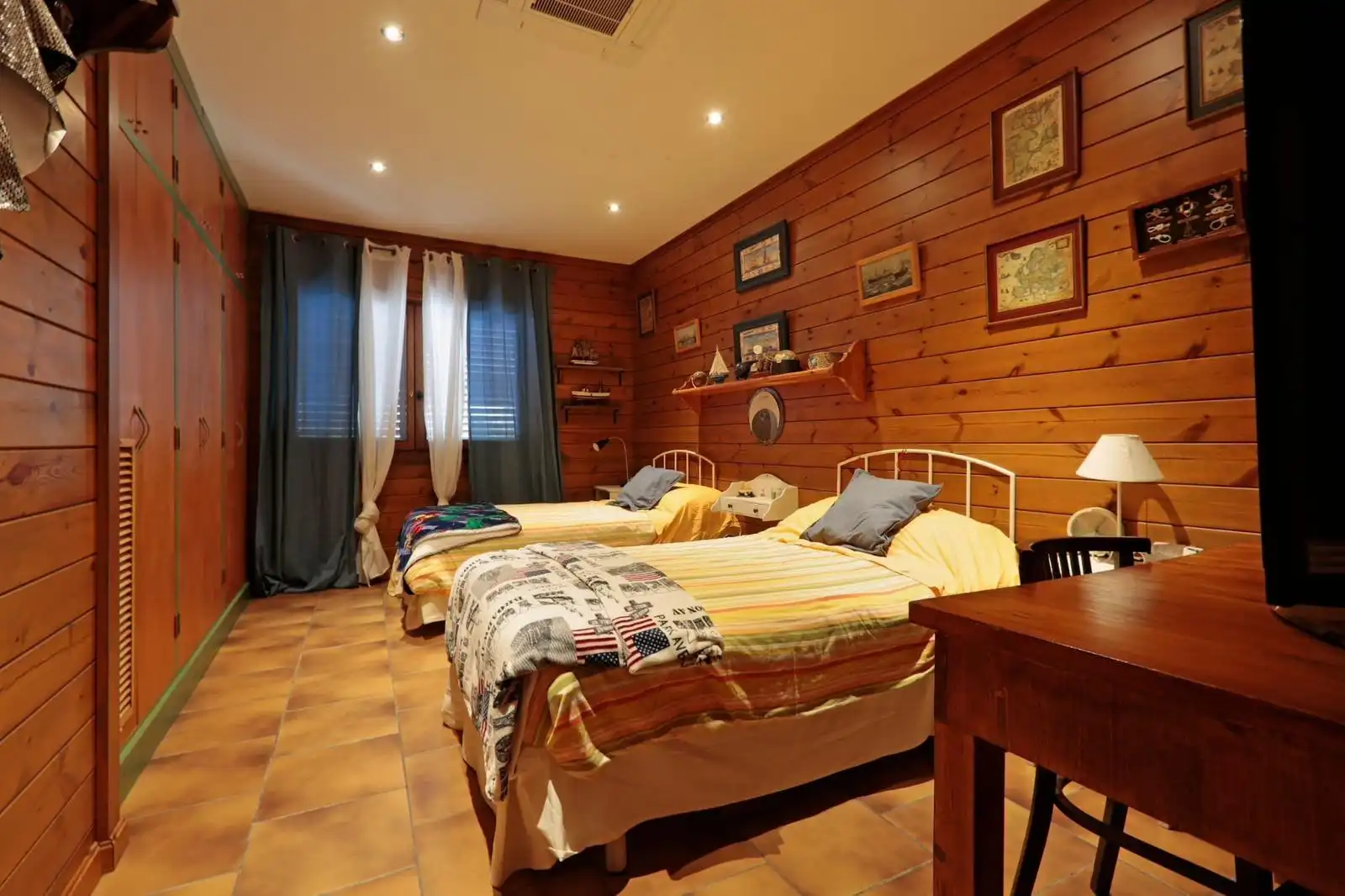 Dormitori de Casa o xalet en venda en Valladolid amb Aire condicionat, Calefacció i Jardí privat