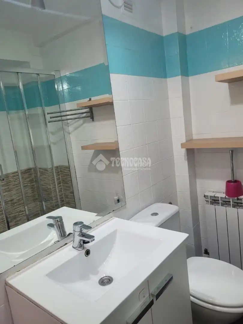 Baño de Piso en venta en Madrid con Aire acondicionado y Calefacción