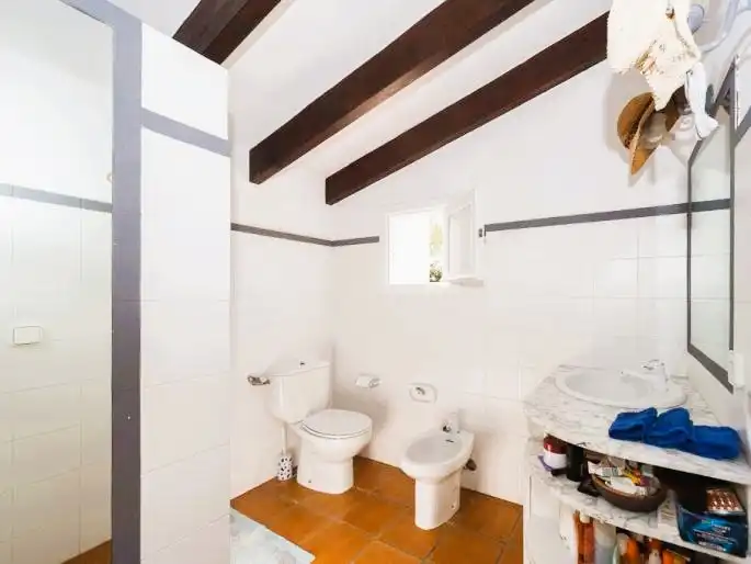 Bany de Casa o xalet en venda en Sant Lluís amb Jardí privat, Terrassa i Piscina