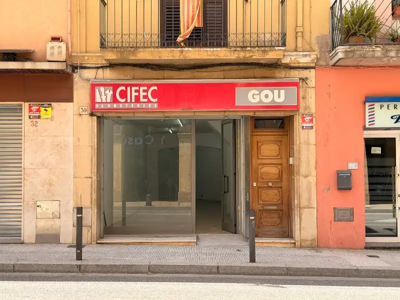 Local commercial à louer à Carrer del Sis D'Octubre de 1869