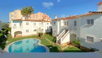 Vista exterior de Apartament en venda en Oliva amb Aire condicionat, Terrassa i Piscina comunitària