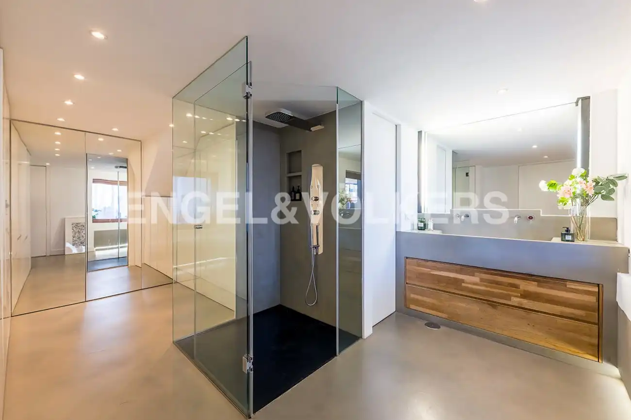 Baño de Ático de alquiler en Madrid con Aire acondicionado, Calefacción y Terraza