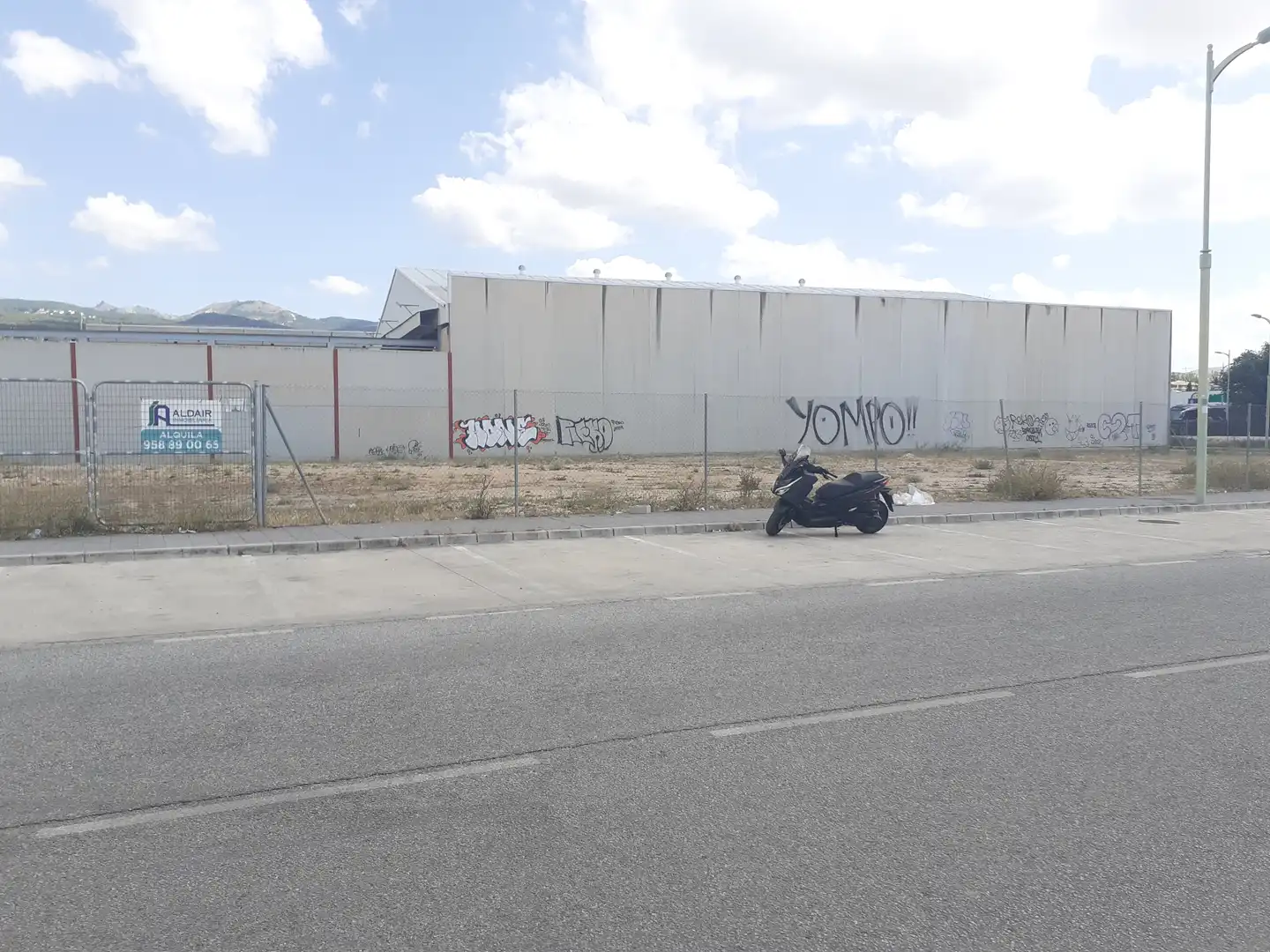 Vista exterior de Terreno industrial en venta en La Zubia