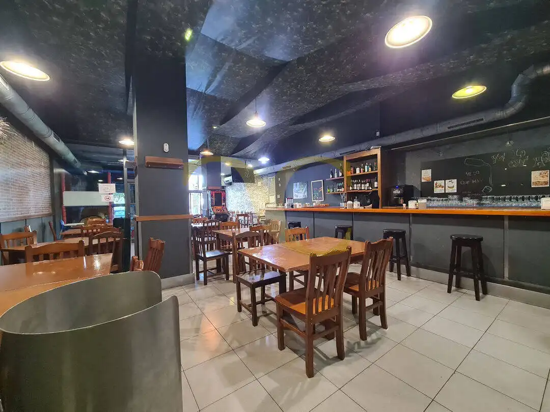 Local comercial en venda a Calle Rey Pelayo, imagen 6