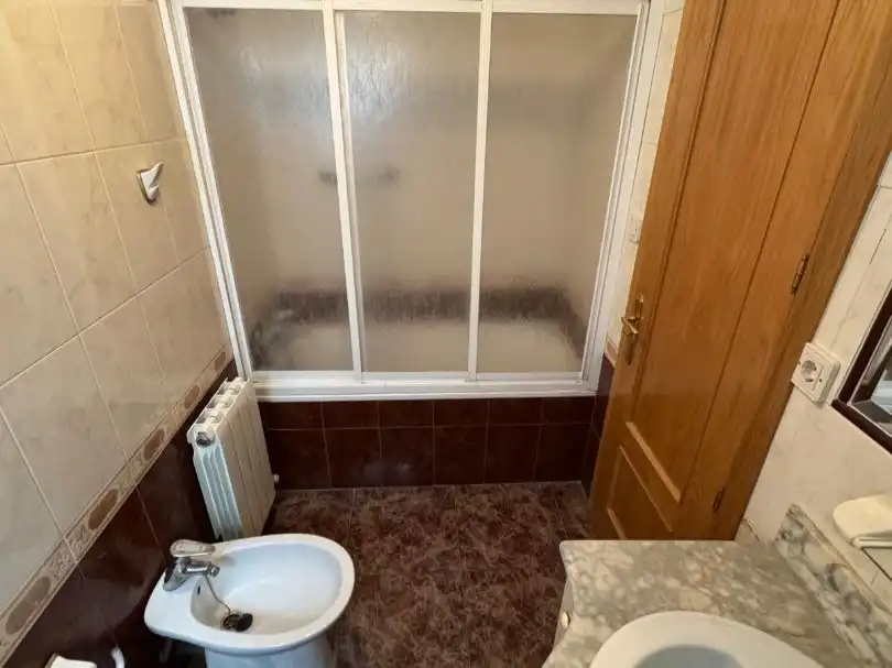 Bathroom of Flat for rent in El Burgo de Ebro, Zaragoza
