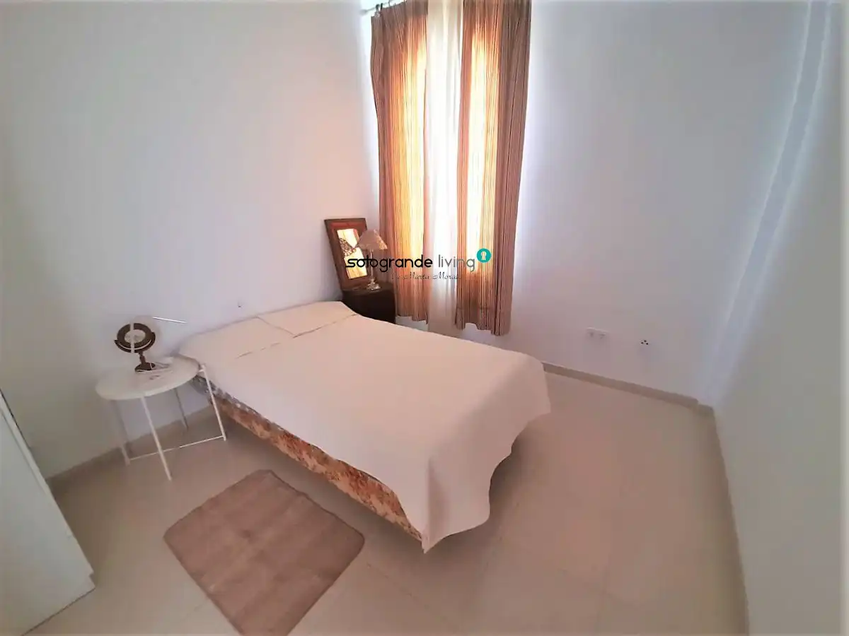 Bedroom of Houses for sale in La Línea de la Concepción  with Air Conditioner, Private garden and Terrace