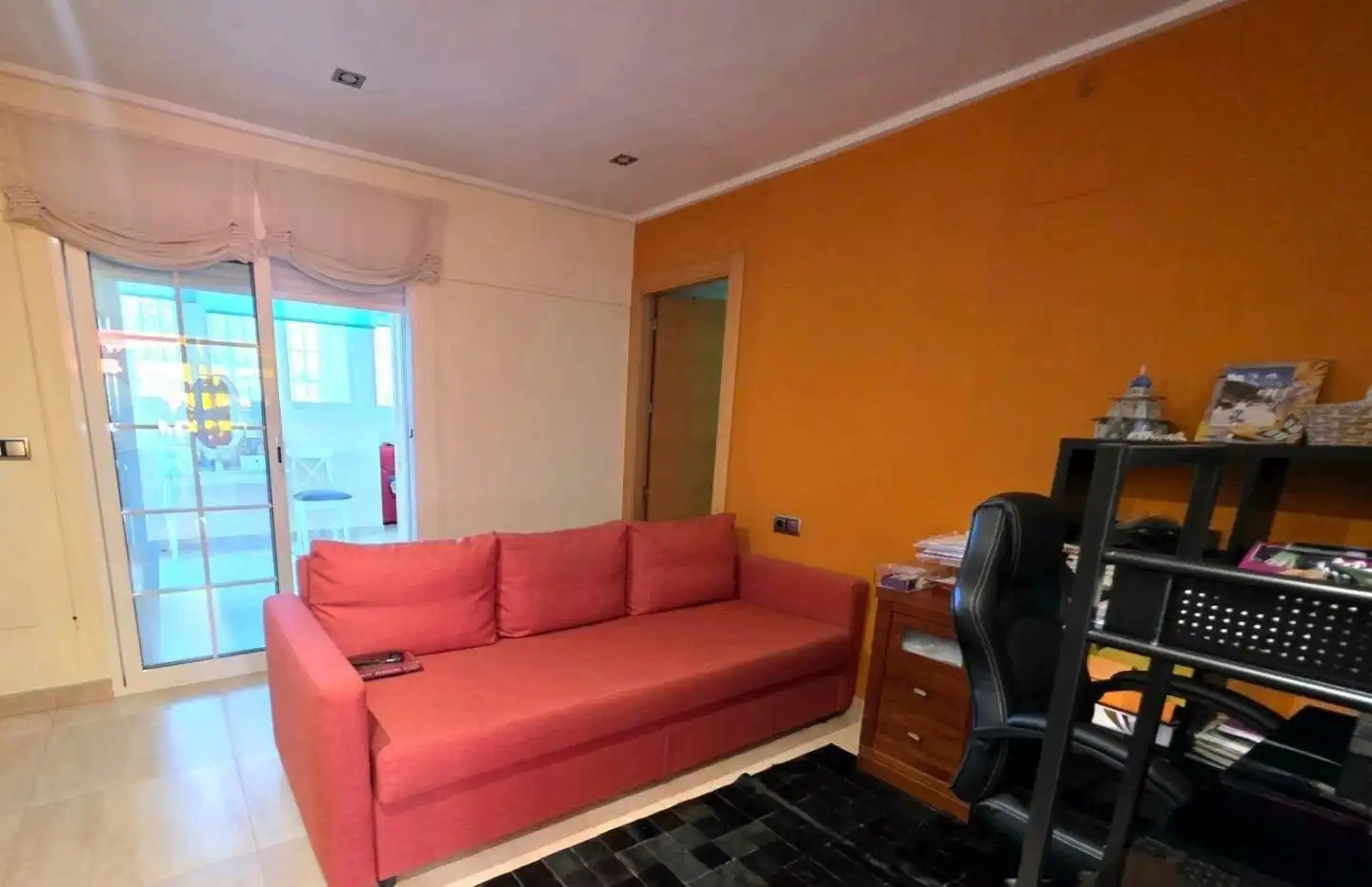 Dormitori de Finca rústica en venda en Orihuela amb Jardí privat, Piscina i Piscina comunitària