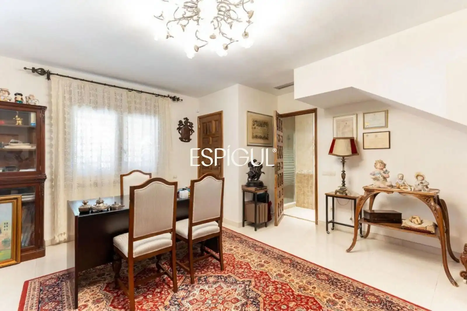 Sala de estar de Casa o chalet en venta en Sant Cugat del Vallès con Aire acondicionado, Calefacción y Jardín privado