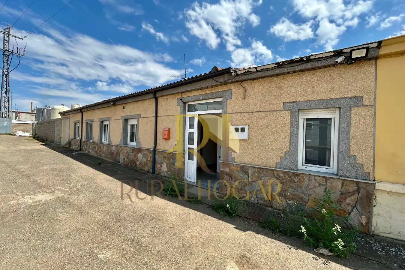 Vista exterior de Casa o chalet en venta en Bustillo del Páramo con Calefacción, Jardín privado y Terraza