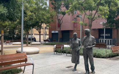 Vista exterior de Pis en venda en El Prat de Llobregat amb Aire condicionat, Moblat i Forn