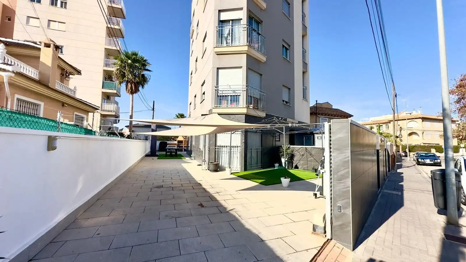 Außenansicht von Gebäude zum Verkauf in Torrevieja