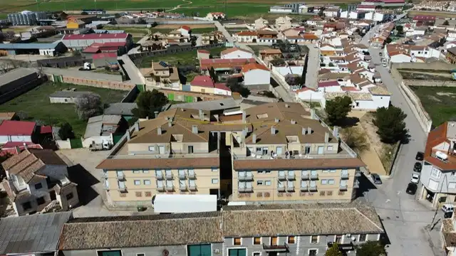 Außenansicht von Dachboden zum Verkauf in Horcajo de Santiago mit Heizung, Parkett und Terrasse