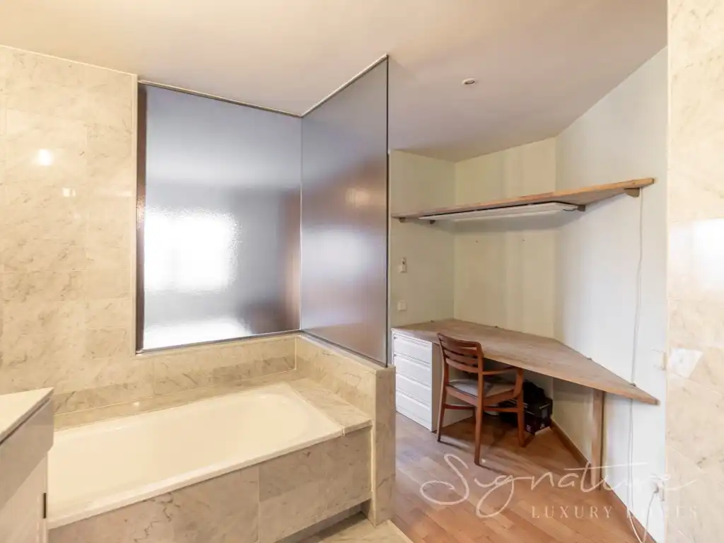 Bedroom of Attic for sale in Sant Cugat del Vallès  with Air Conditioner, Terrace and Swimming Pool