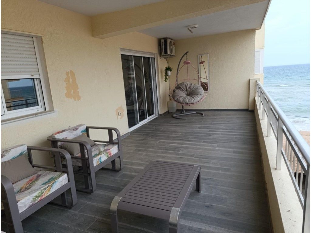 Terrace of Flat for sale in Tavernes de la Valldigna  with Air Conditioner, Heating and Terrace