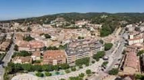 Maravillosa torre de 390m2 con jardín de 2.600m2, piscina.