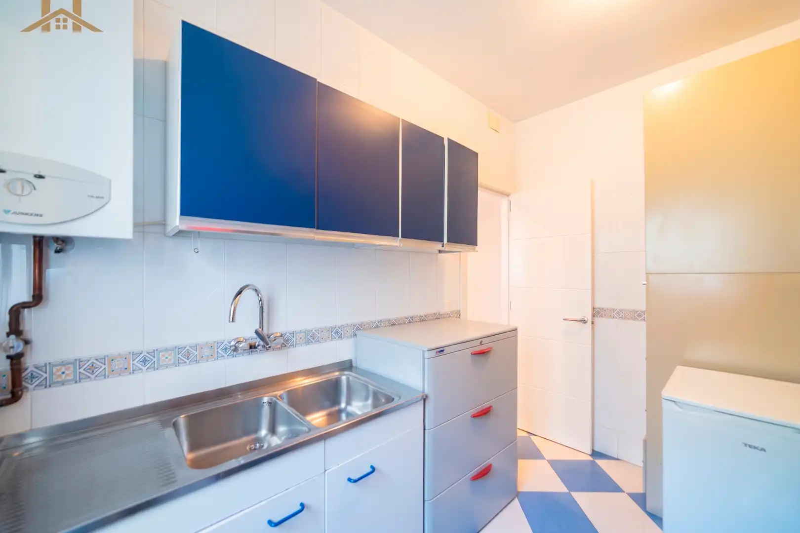 Cuina de Pis en venda en Madrid amb Aire condicionat, Calefacció i Terrassa