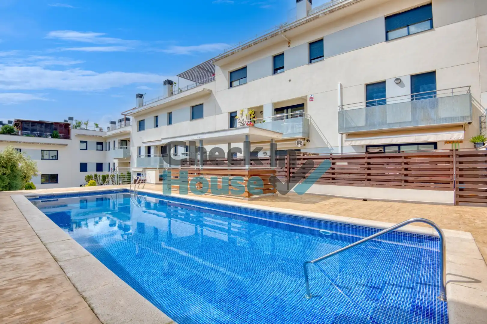 Piscina de Dúplex en venta en Sant Feliu de Guíxols con Aire acondicionado, Calefacción y Terraza