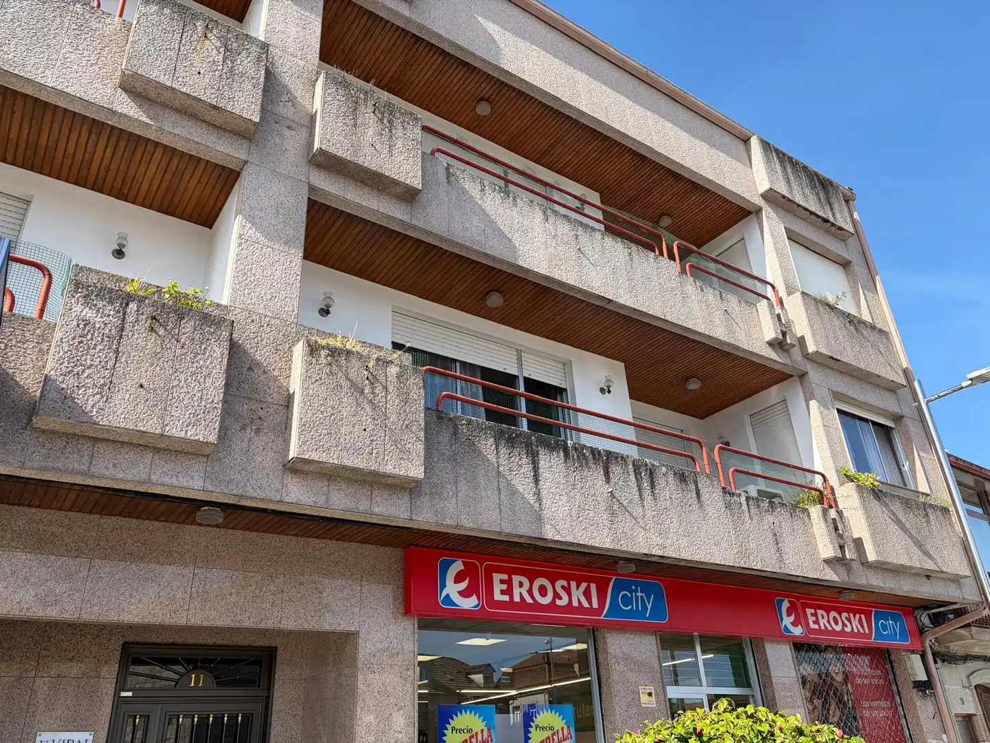 Pis amb terrassa en venda a Praza Igrexa