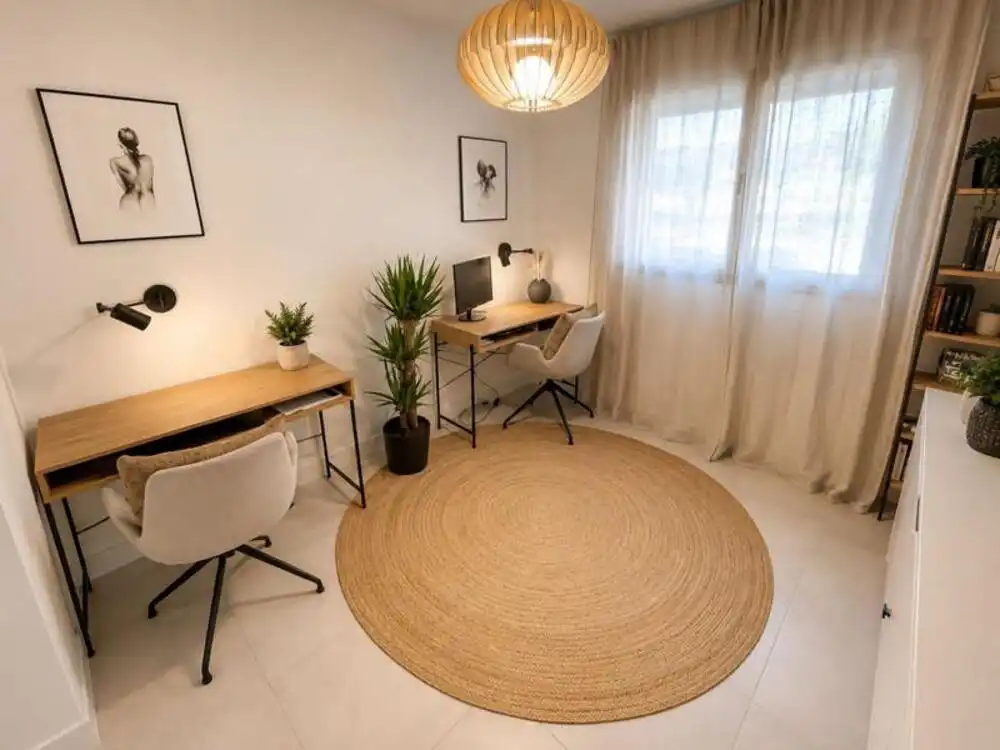 Dormitori de Apartament de lloguer en Estepona amb Aire condicionat, Terrassa i Traster