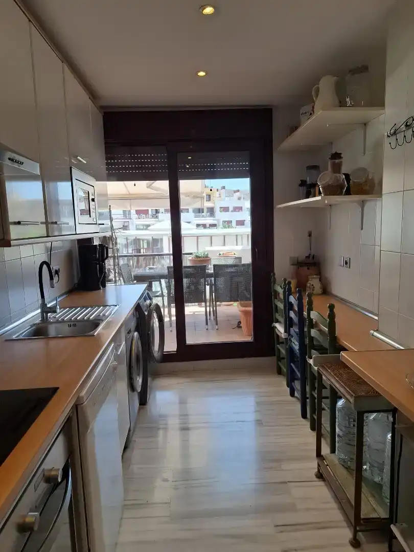 Cocina de Apartamento en venta en Estepona con Aire acondicionado, Terraza y Piscina