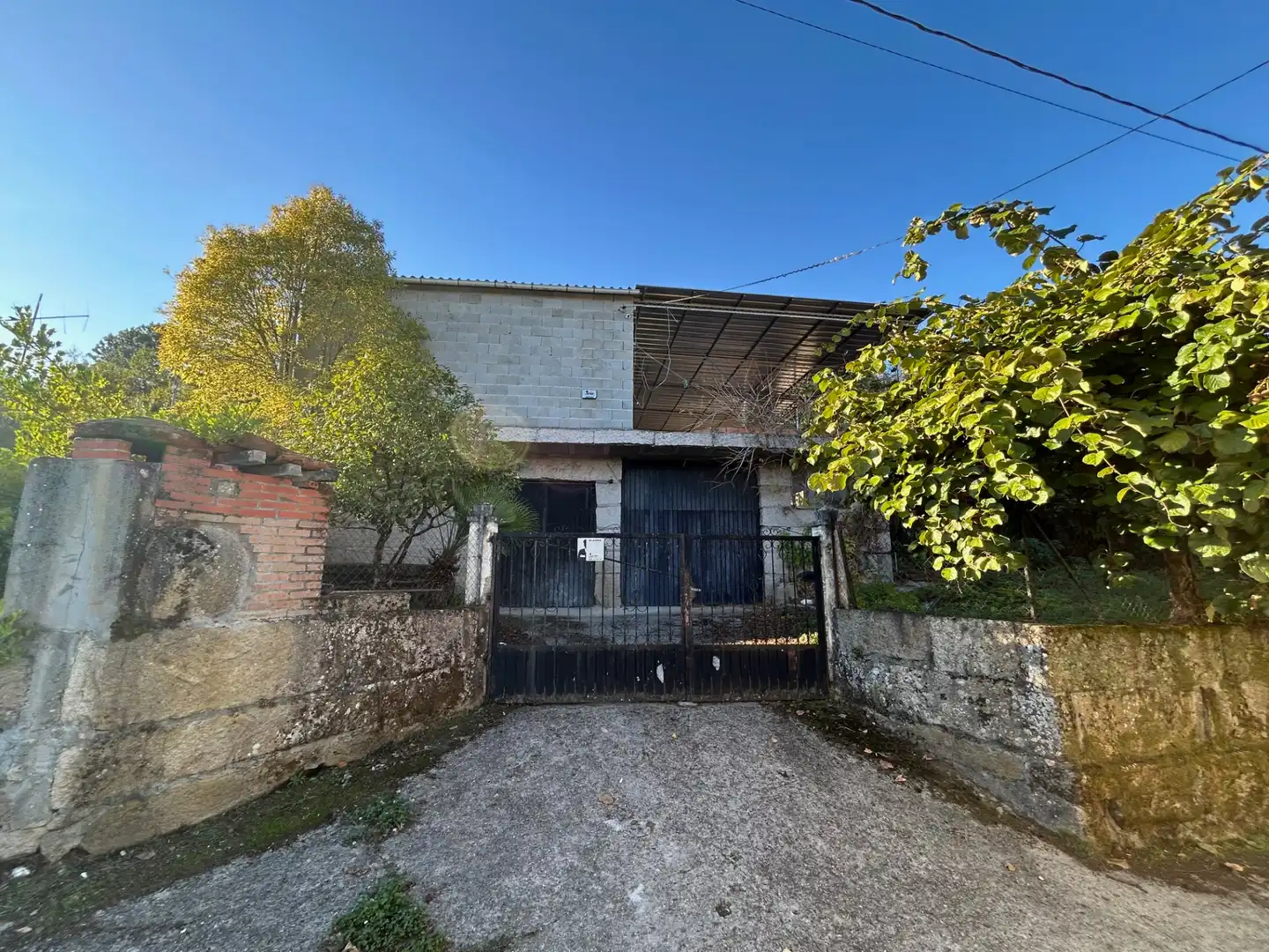 Vista exterior de Casa o xalet en venda en Maside amb Calefacció, Jardí privat i Terrassa