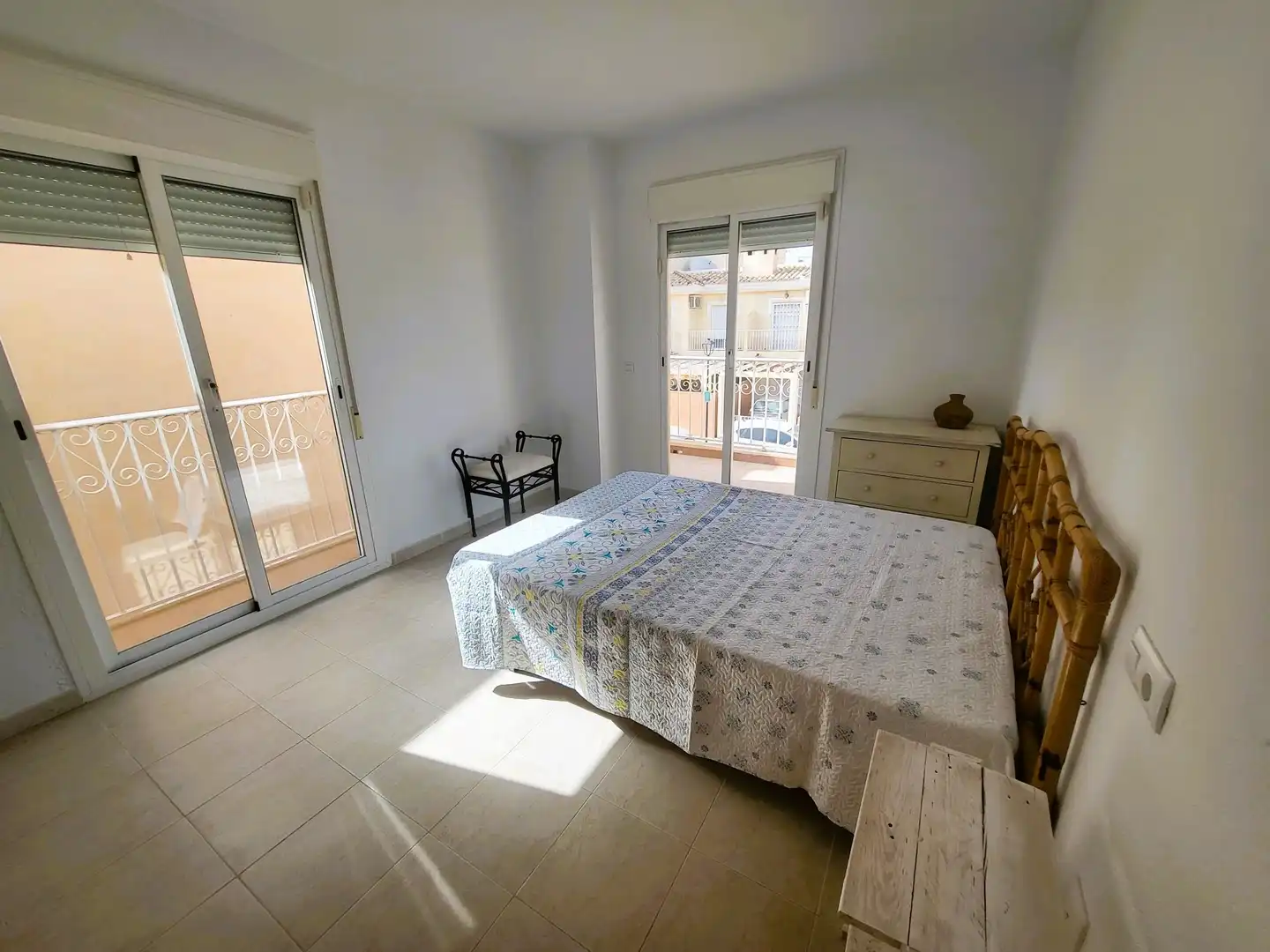 Habitación de Casa adosada en venta en Turre con Aire acondicionado, Calefacción y Jardín privado