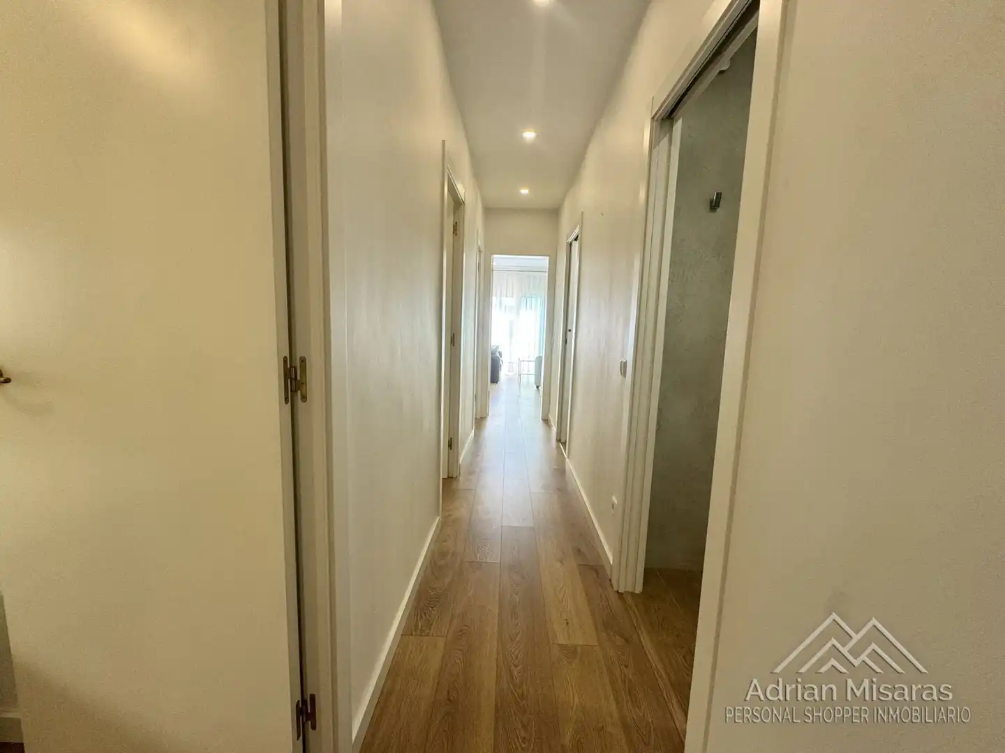 Ático en venta en Barcelona con Aire acondicionado, Terraza y Amueblado