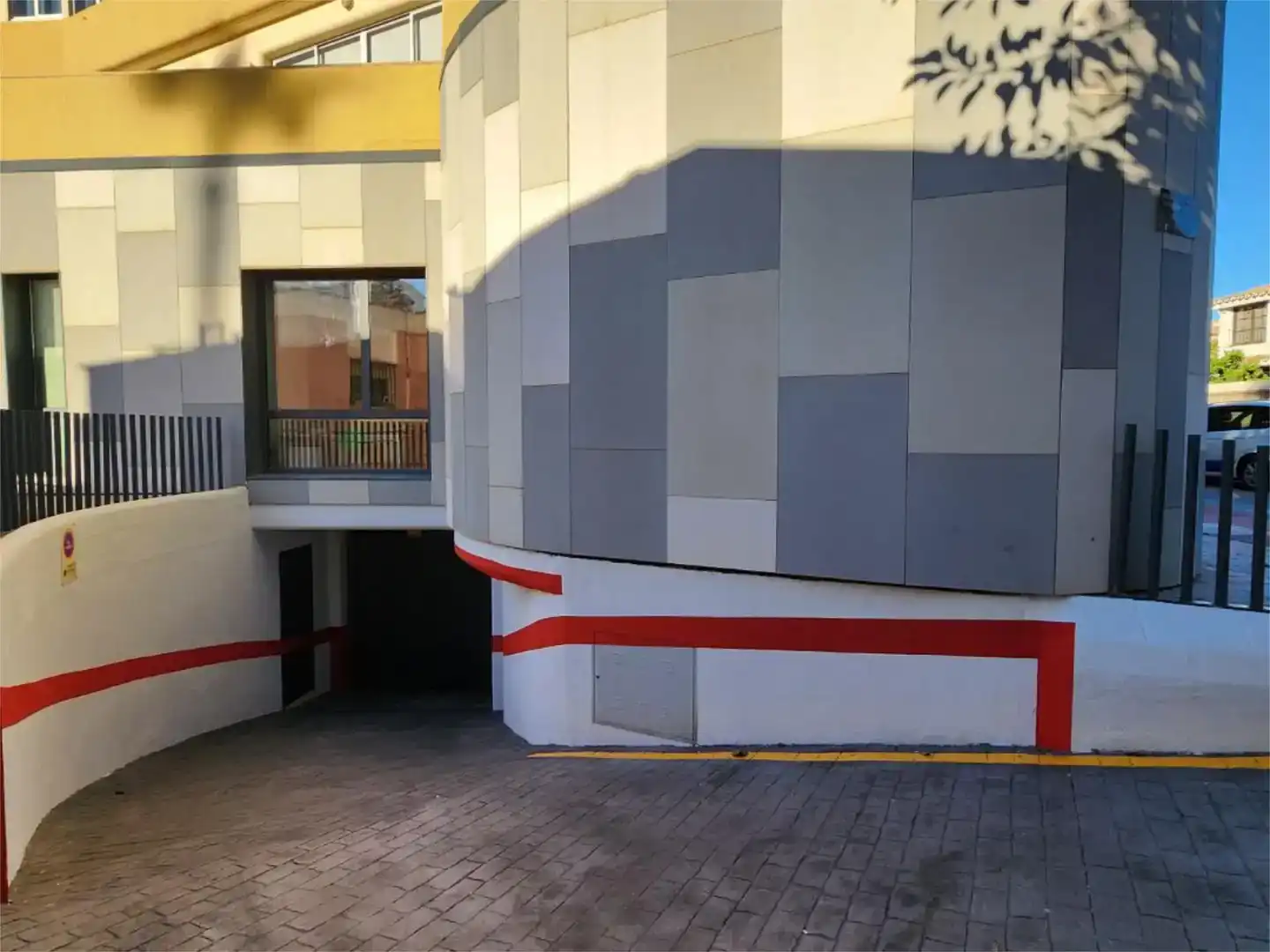 Exterior view of Garage for rent in Fuengirola
