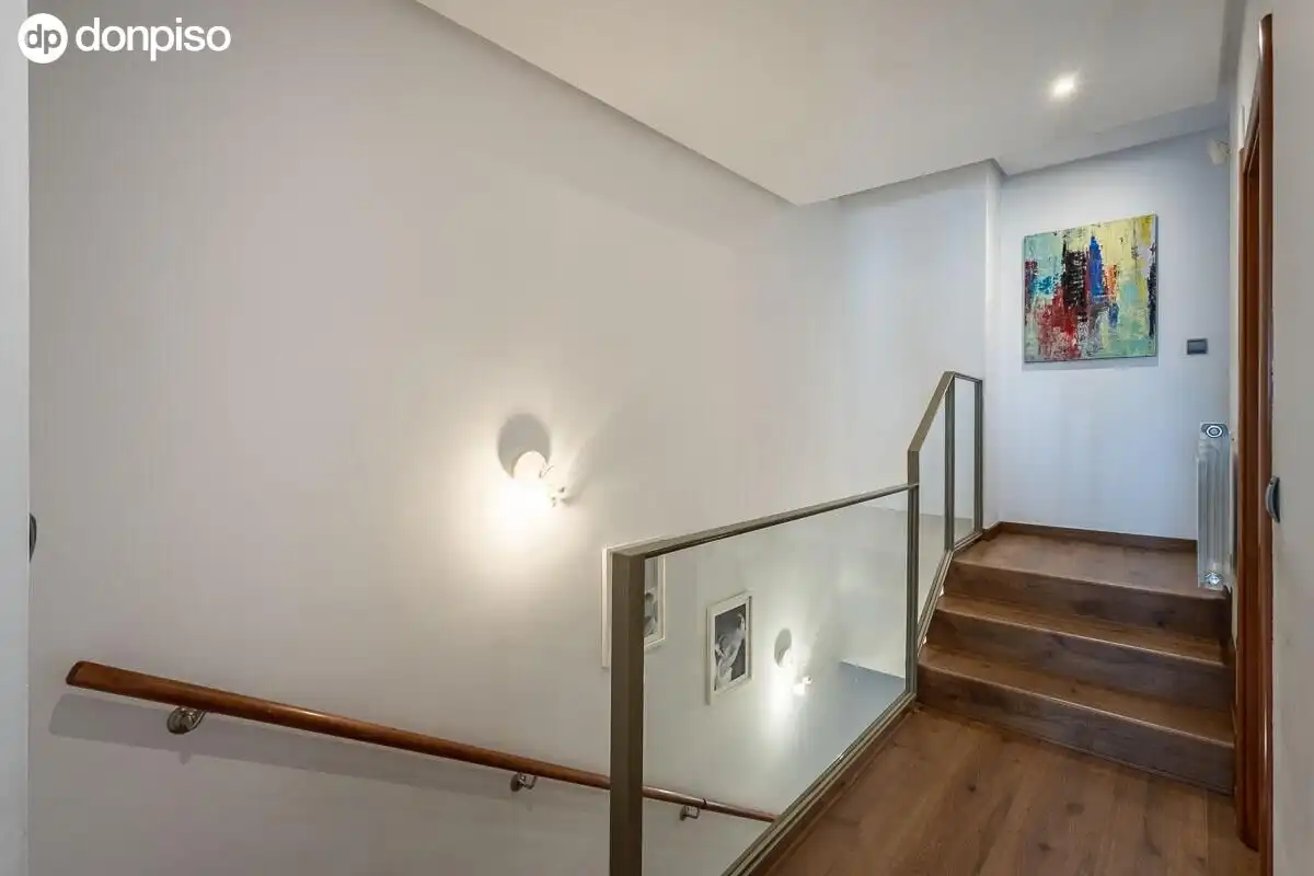 Detached homes for sale in Granada