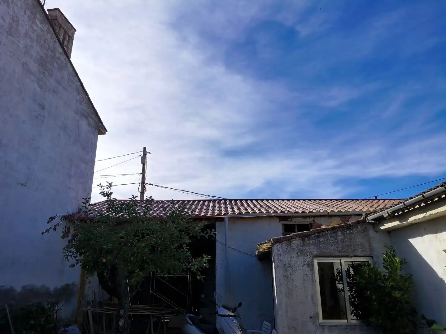 Vista exterior de Casa o chalet en venta en Pueblica de Valverde, Zamora