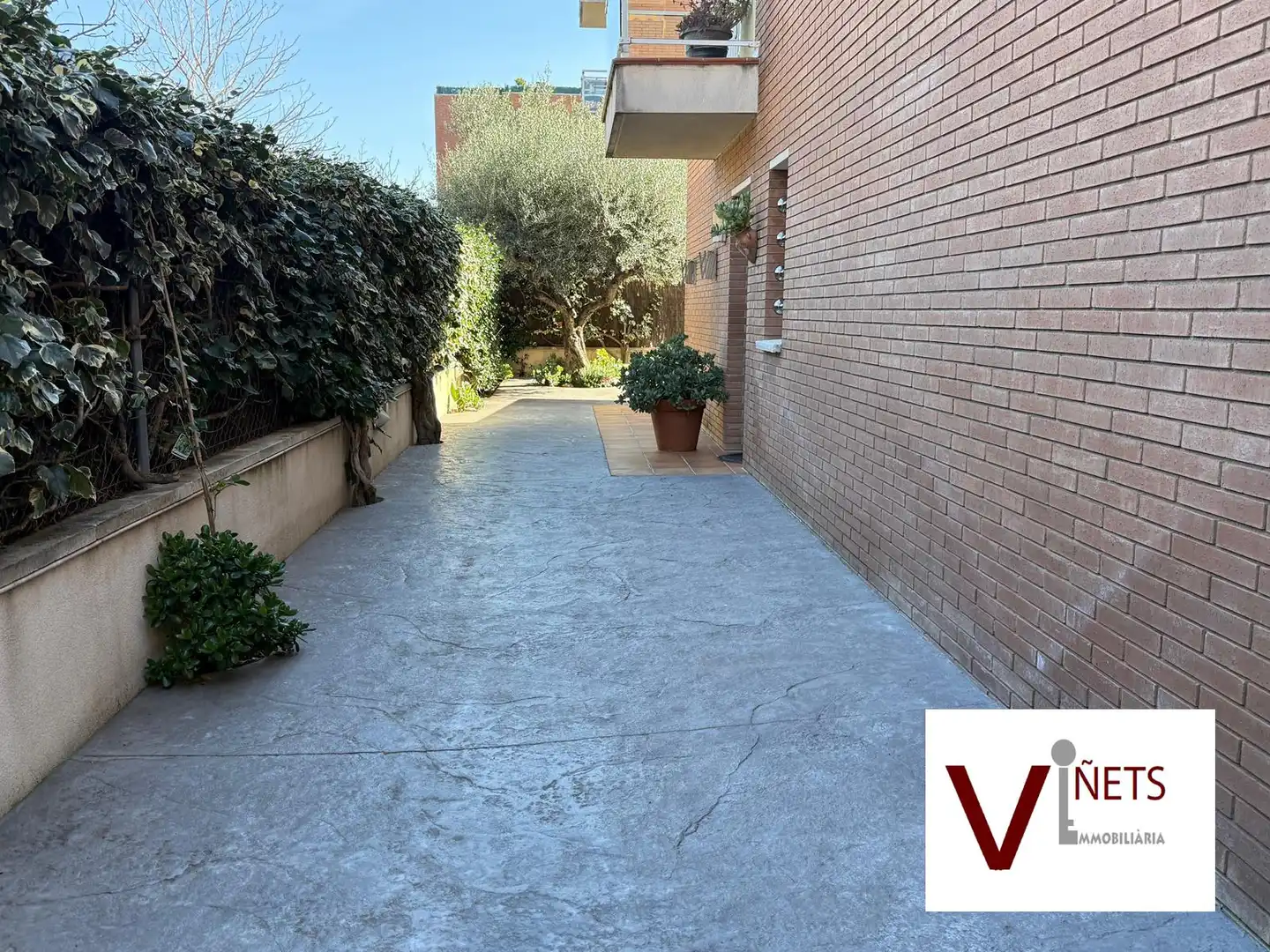 Außenansicht von Erdgeschoss zum Verkauf in La Garriga mit Heizung, Privatgarten und Parkett
