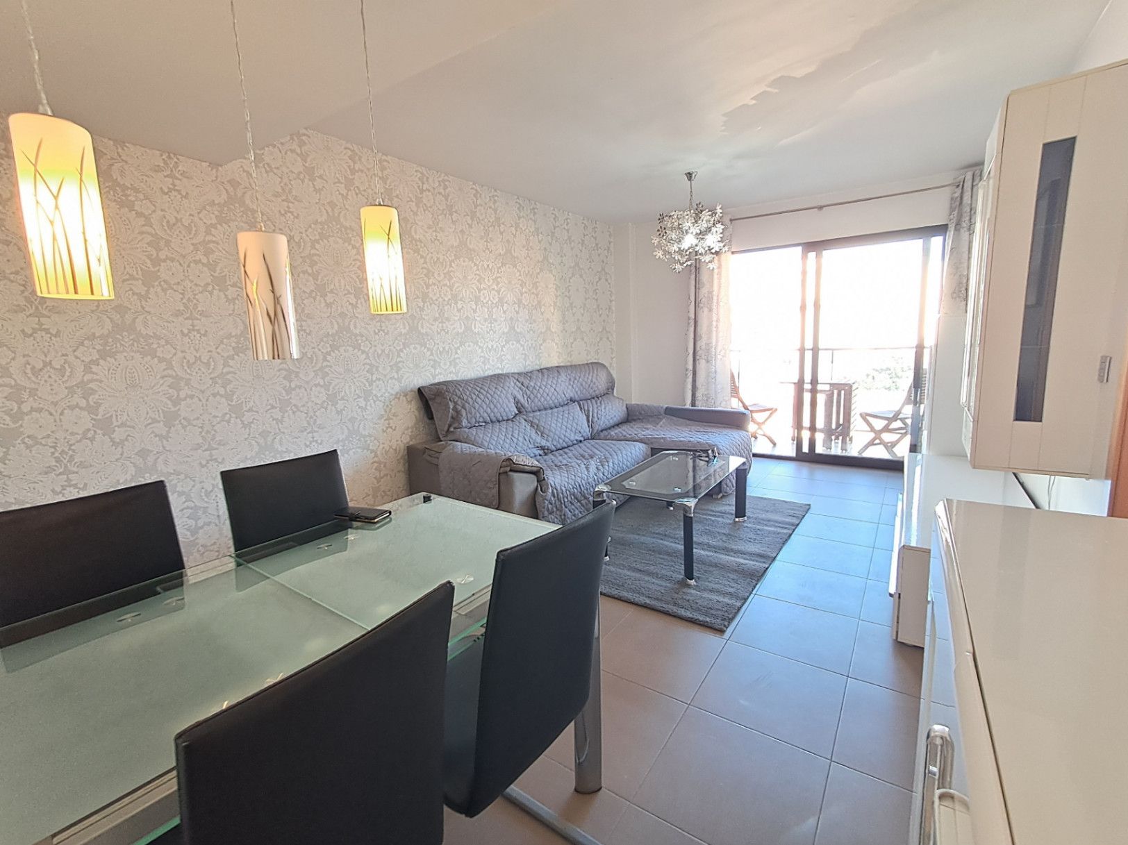 Sala d'estar de Apartament en venda en Benidorm amb Terrassa, Traster i Moblat