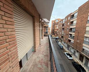 Vista exterior de Pis en venda en  Albacete Capital amb Terrassa, Traster i Balcó