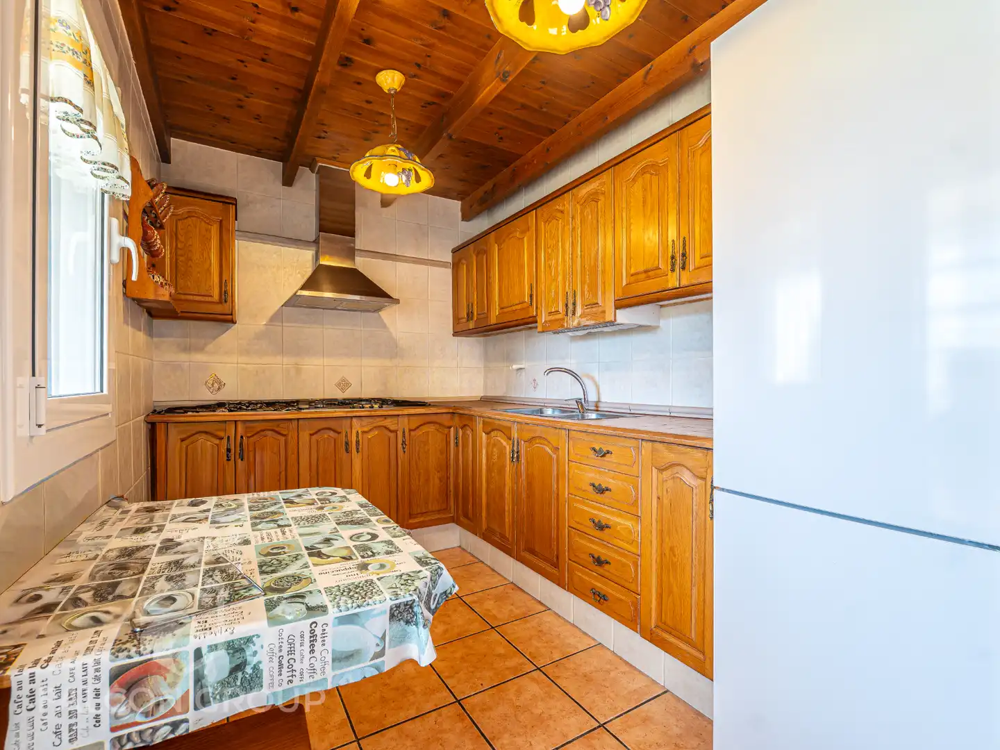 Cuina de Casa o xalet en venda en Calafell amb Jardí privat, Terrassa i Piscina
