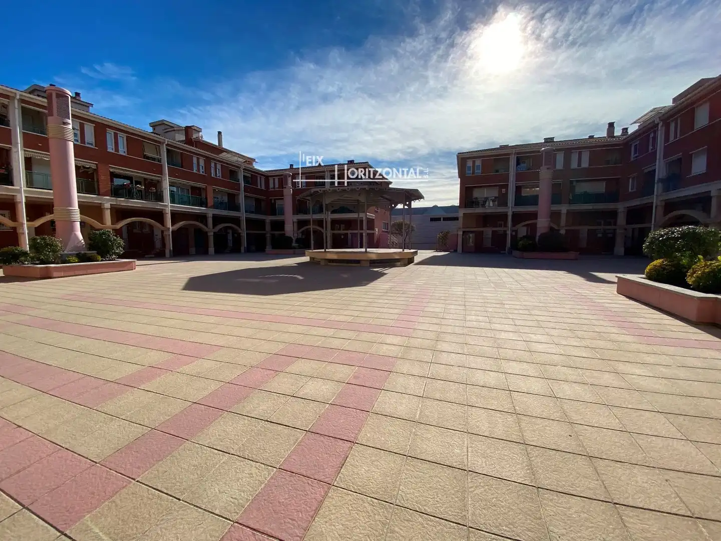 Außenansicht von Wohnung zur Miete in Barberà del Vallès mit Klimaanlage, Heizung und Terrasse
