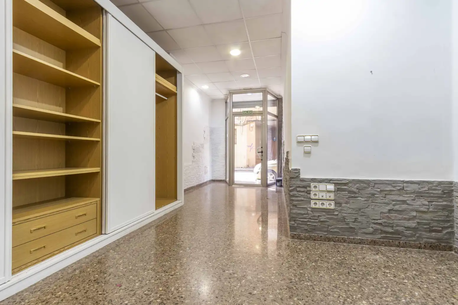 Local en venta en Tavernes Blanques