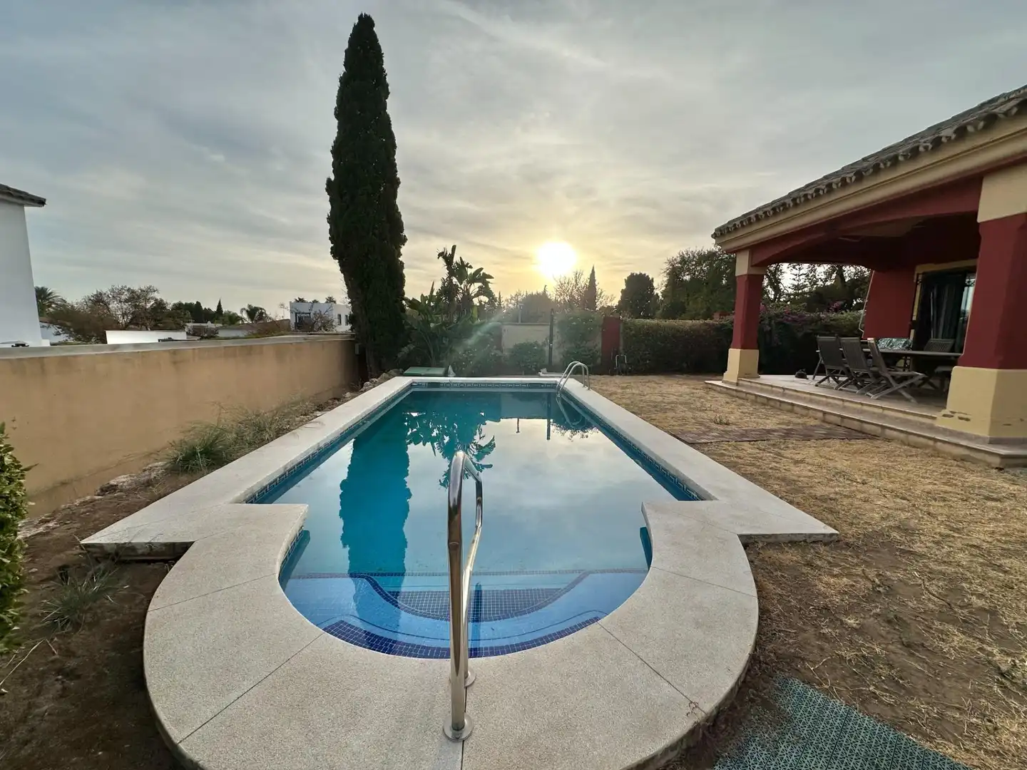 Piscina de Casa o xalet en venda en Marbella amb Aire condicionat, Calefacció i Jardí privat