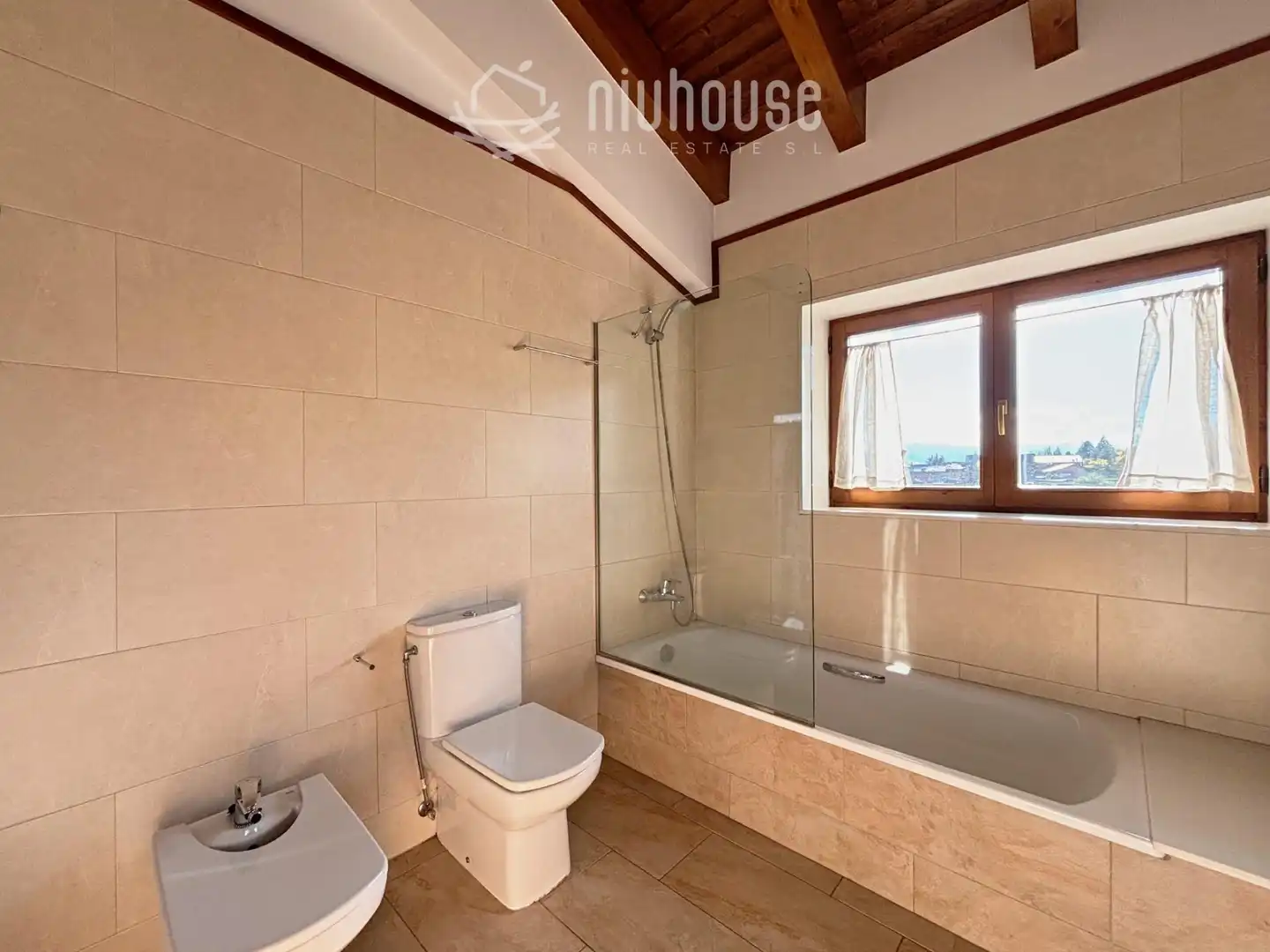 Bany de Casa adosada en venda en Puigcerdà, Girona