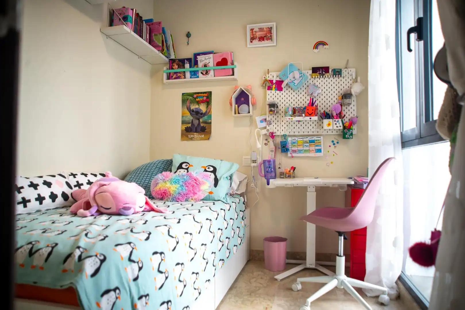 Schlafzimmer von Dachboden zum Verkauf in Sevilla mit Klimaanlage, Terrasse und Abstellraum