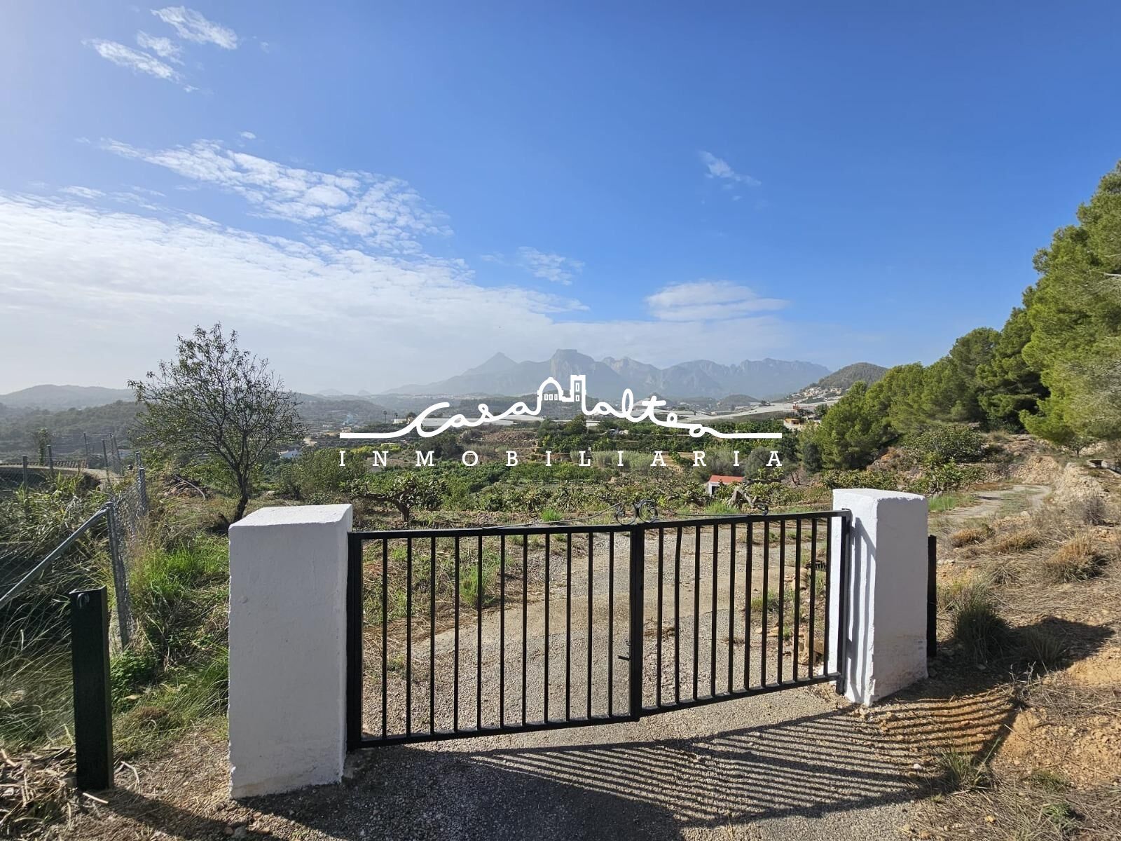 Country house for sale