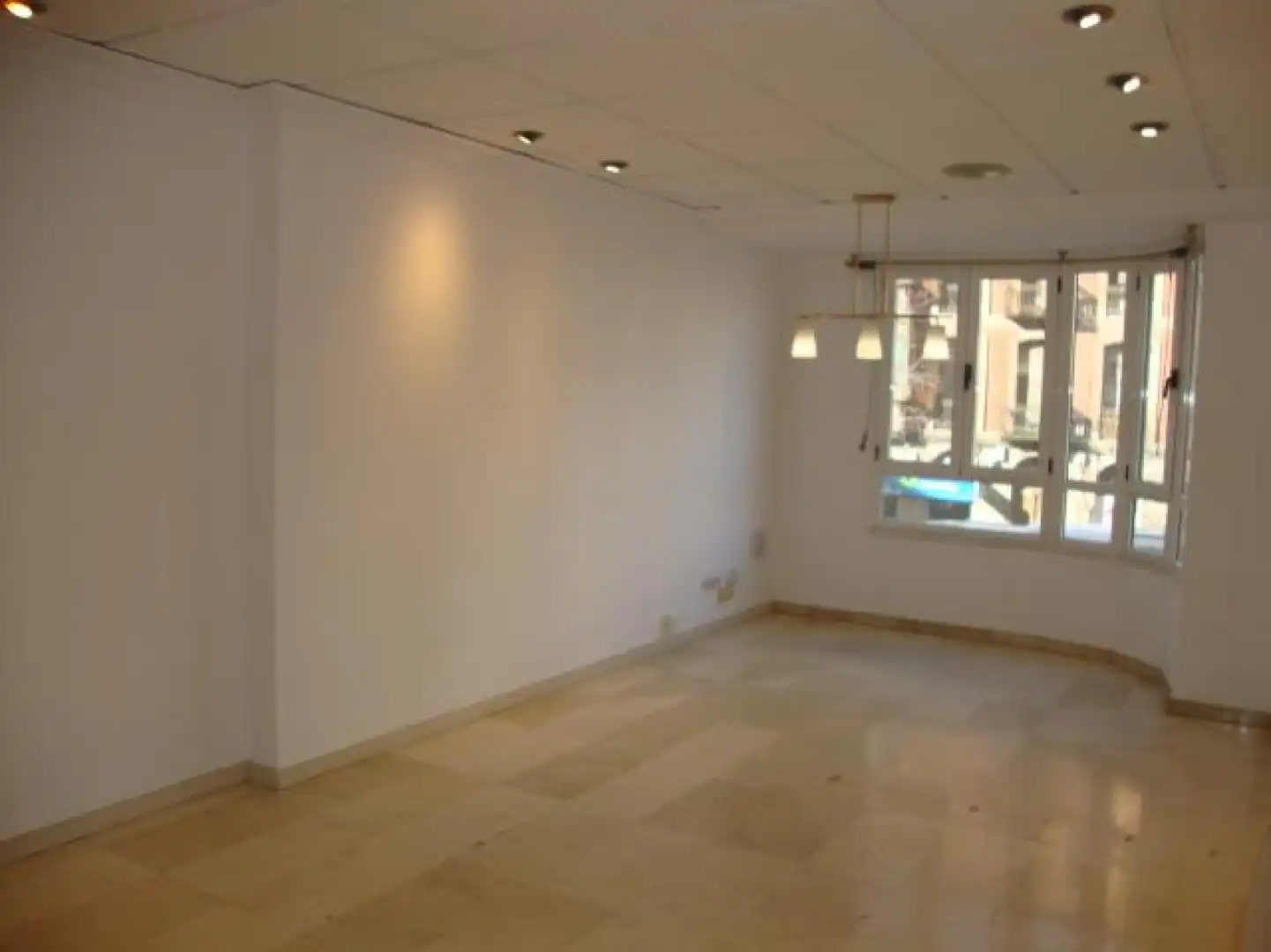 Ufficio con ascensore in affitto a Logroño - Vara de Rey
