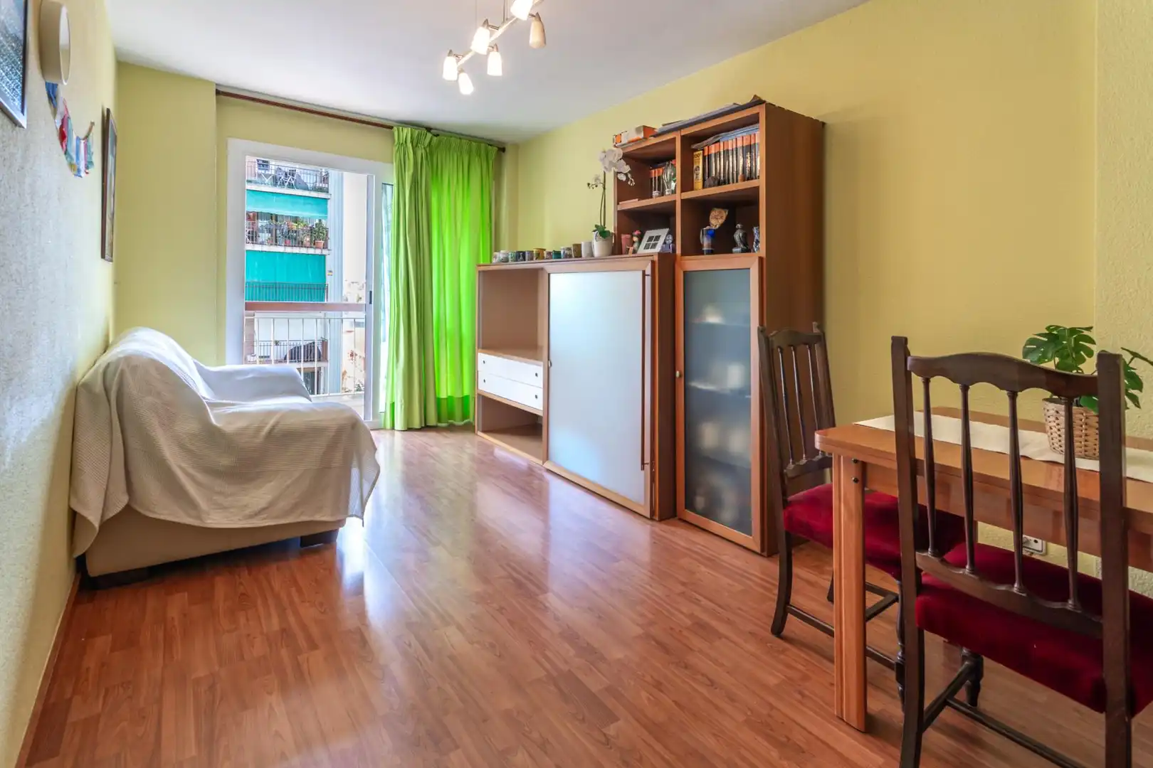Wohnung mit Terrasse zum Verkauf in Avinguda de Can Serra