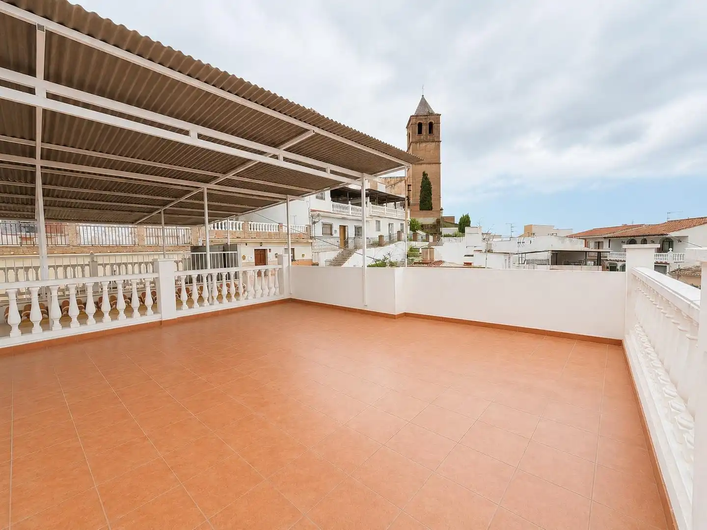 Terrasse von Einfamilien-Reihenhaus zum Verkauf in Vélez-Málaga mit Terrasse