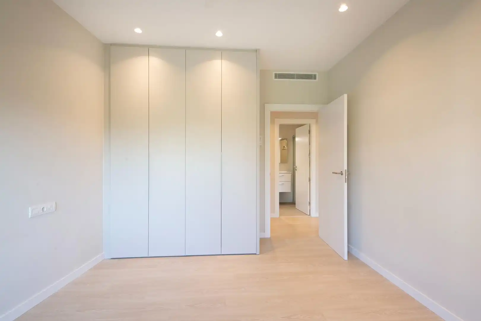 Wohnung mit Terrasse zur Miete in Ronda Ronda General Mitre, imagen 48