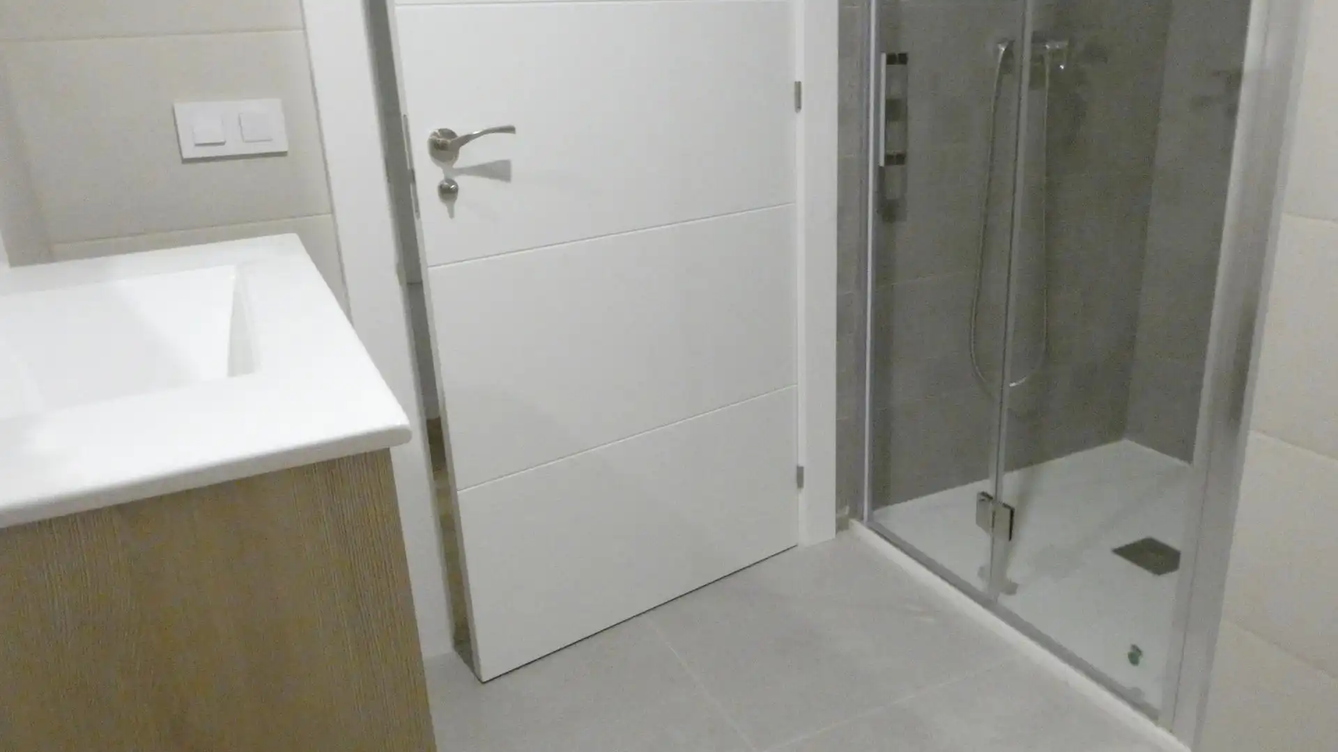 Baño de Piso de alquiler en Utebo con Calefacción y Terraza