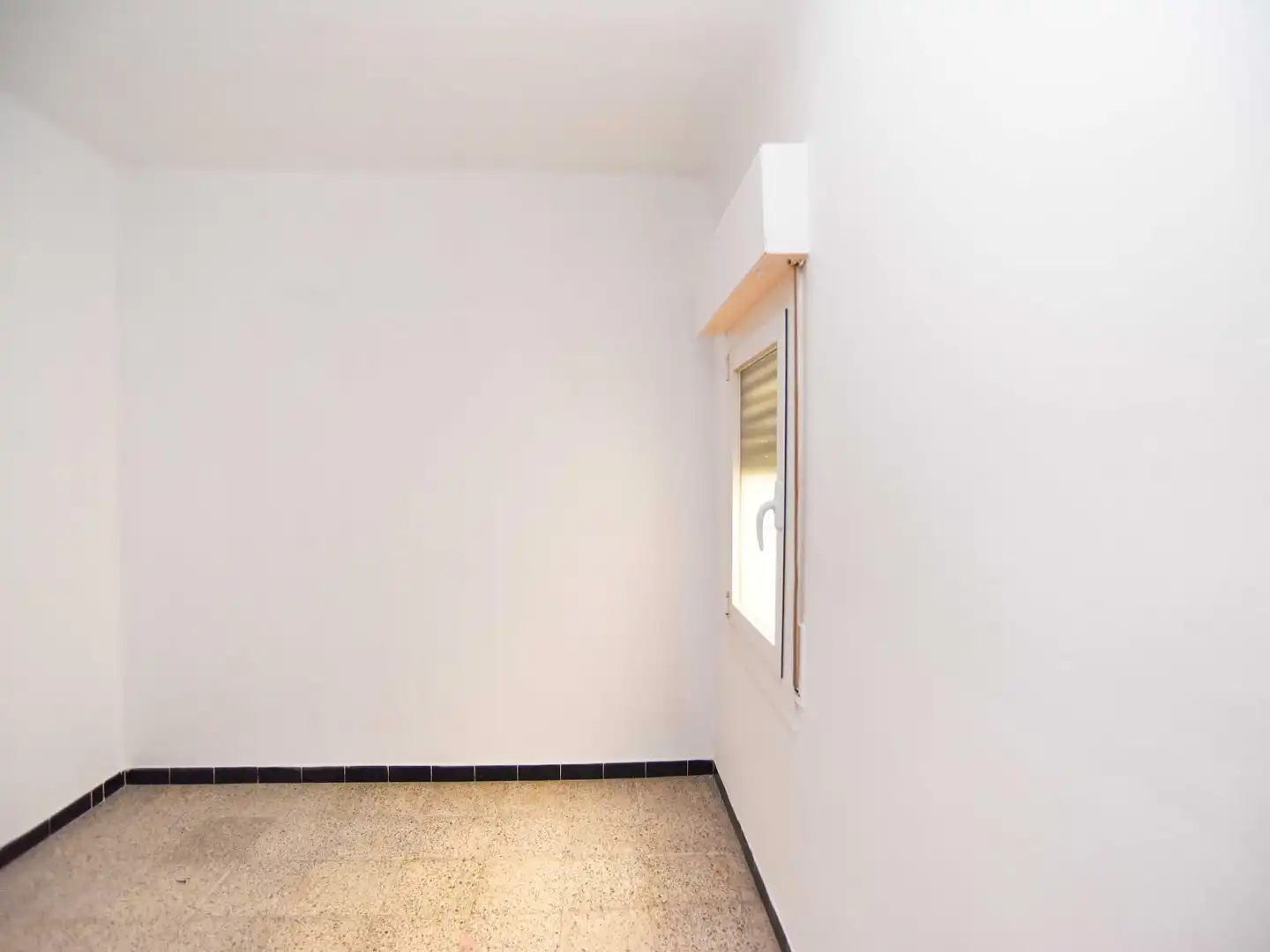 Schlafzimmer von Wohnung zum Verkauf in Figueres