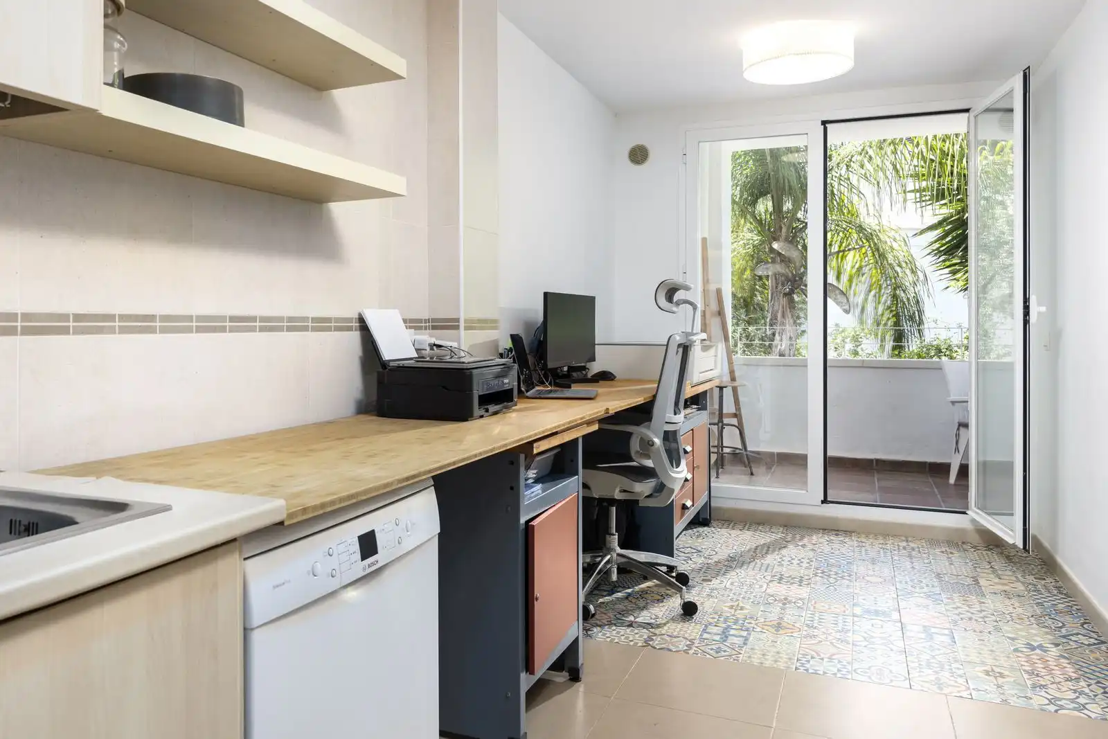 Wohnungen zum Verkauf in Benalmádena mit Klimaanlage, Privatgarten und Terrasse