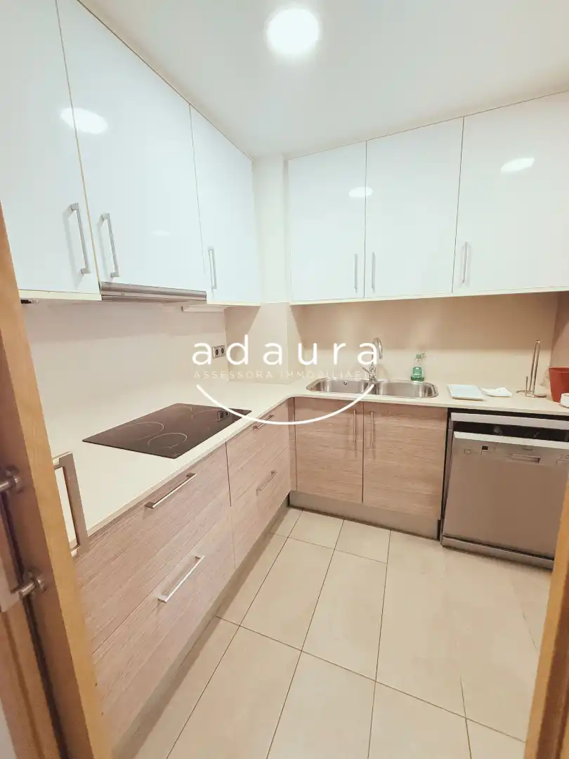 Piso en venta en Camí Ral de la Mercè, 511, Centre