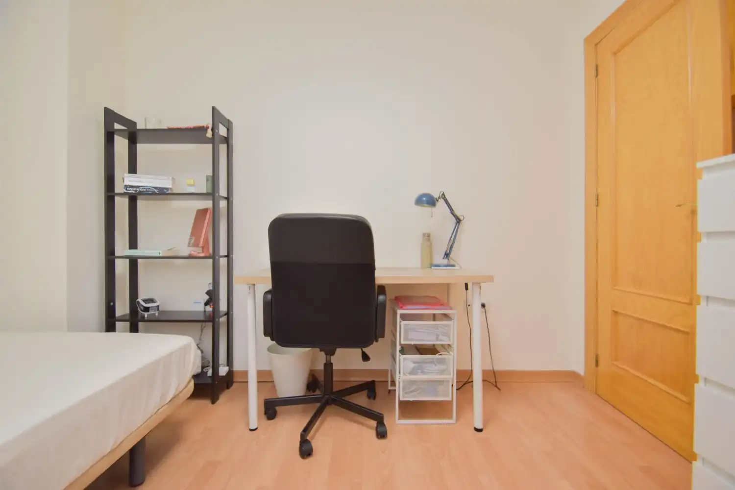 Bedroom of Flat for sale in Las Gabias  with Air Conditioner and Storage room